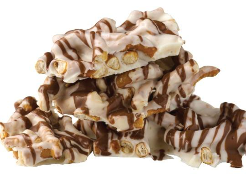 Total Cluster Fudge Sweet & Twisted Bark White Pretzel, 22 oz